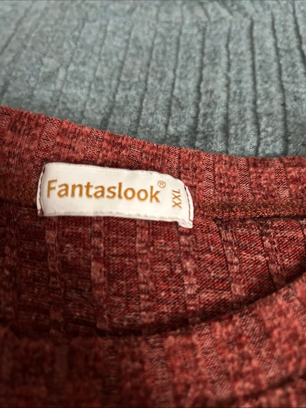 (2) Classic Ribbed Crewneck Sweater in Rust Red & Blue - Picture 2 of 3